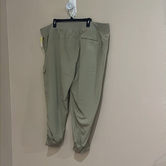 Cargo athletic joggers size 2X - Picture 9 of 12